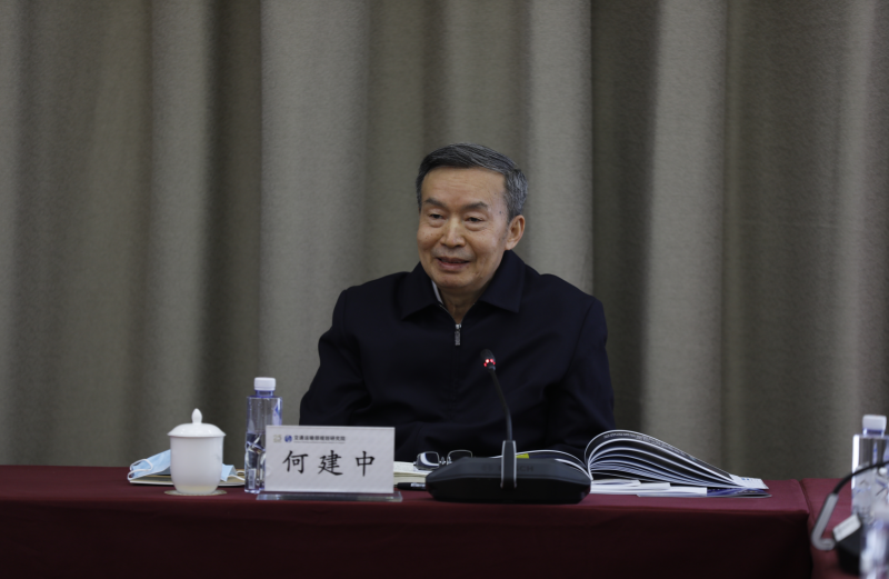 17224270506751796bev.png 5何建中.png